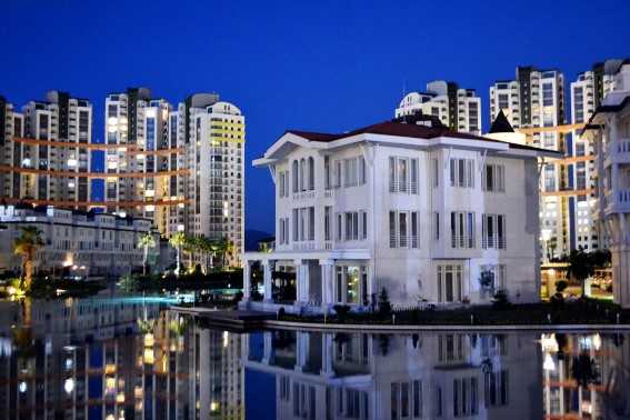 Traditional Stlye Waterfront Bursa Villa
