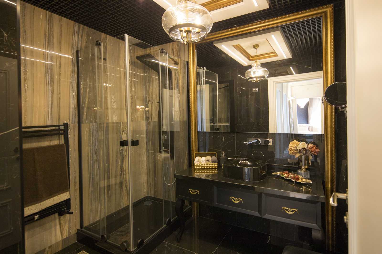 Izmir Sea View Apartments - City Centre - Luxury bathrooms