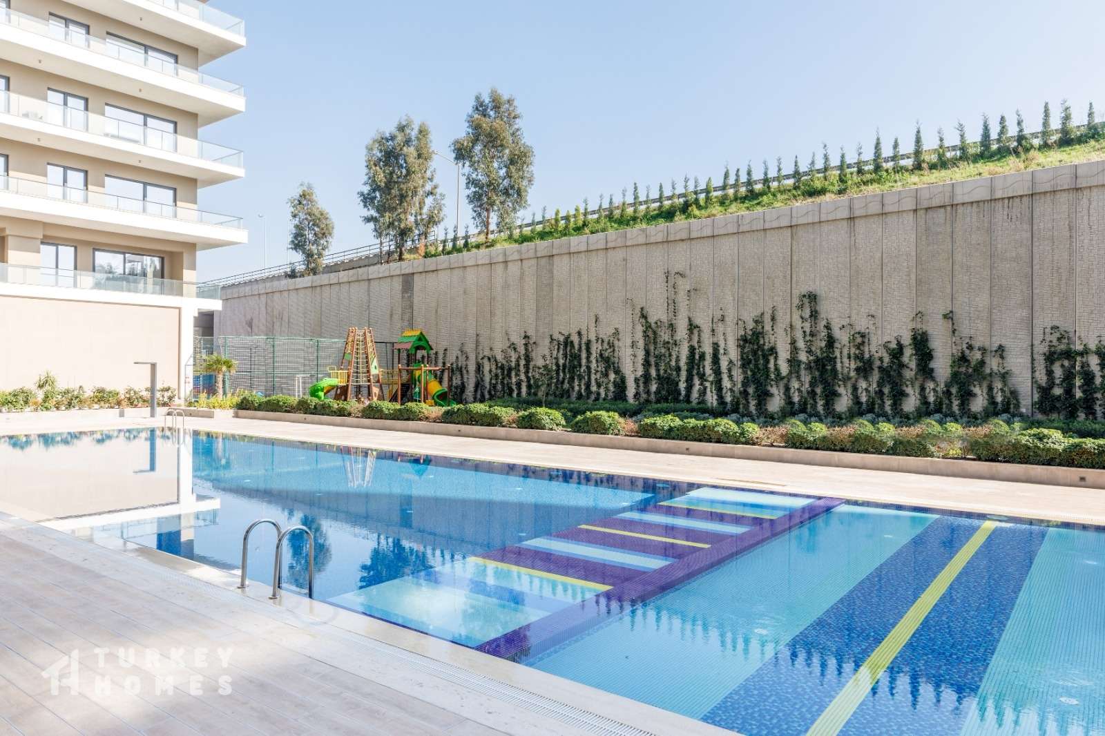 	 Modern Izmir Apartments - Outdoor Pool