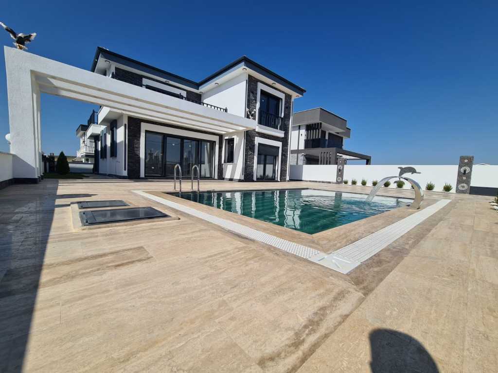 New 4-Bedroom Luxury Didim Villa
