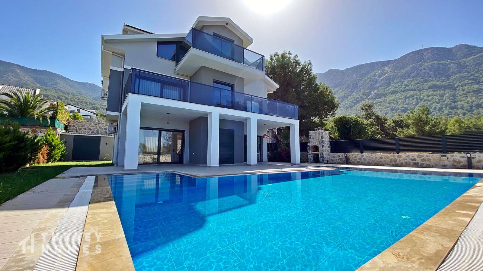 Detached 4-Bed Villa in Ovacık- Private Swimming Pool